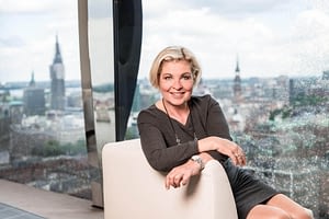 hotel pr fotografie elbphilharmonie zechmann hoteldirektorinfotograf businessportraits hamburg